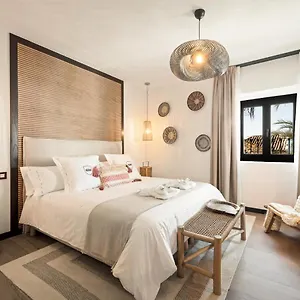 2* Hotel Santo Cristo La Ciudadela